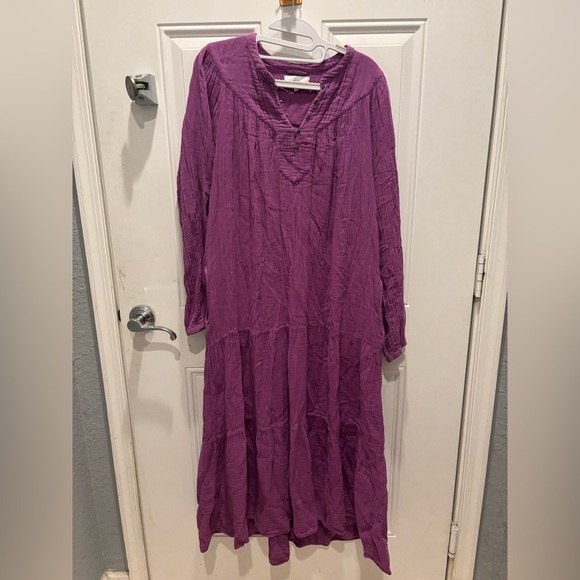 ⭐️ Xirena maxi dress size medium - Picture 1 of 4